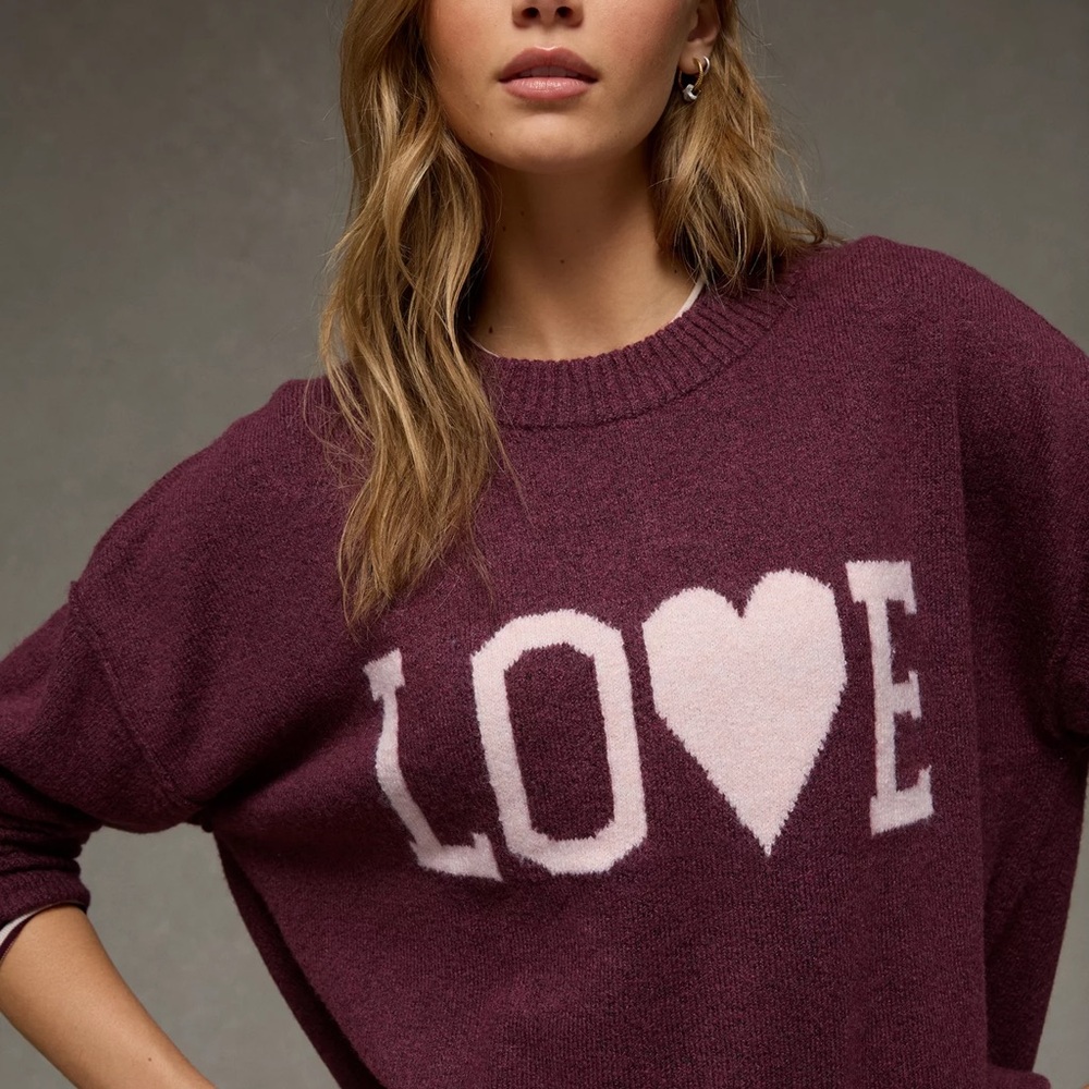 American Eagle Outfitters AE Whoa So Soft Valentine’s LOVE Sweater NWT! - Picture 2 of 9